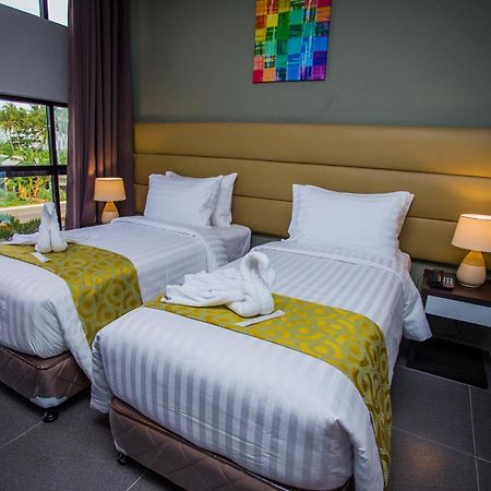 Hotel Costa Brava Tacloban Exteriör bild
