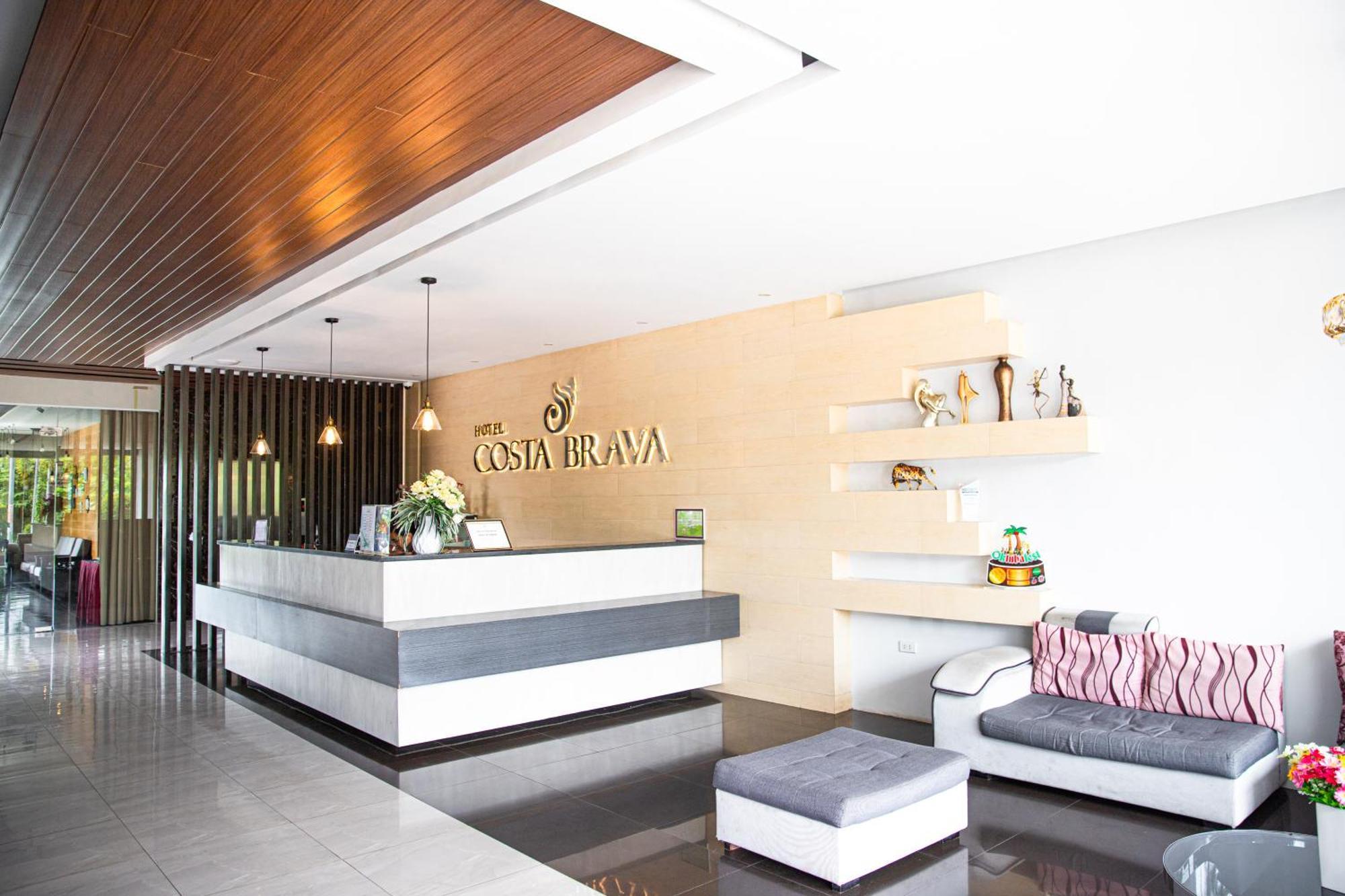 Hotel Costa Brava Tacloban Exteriör bild