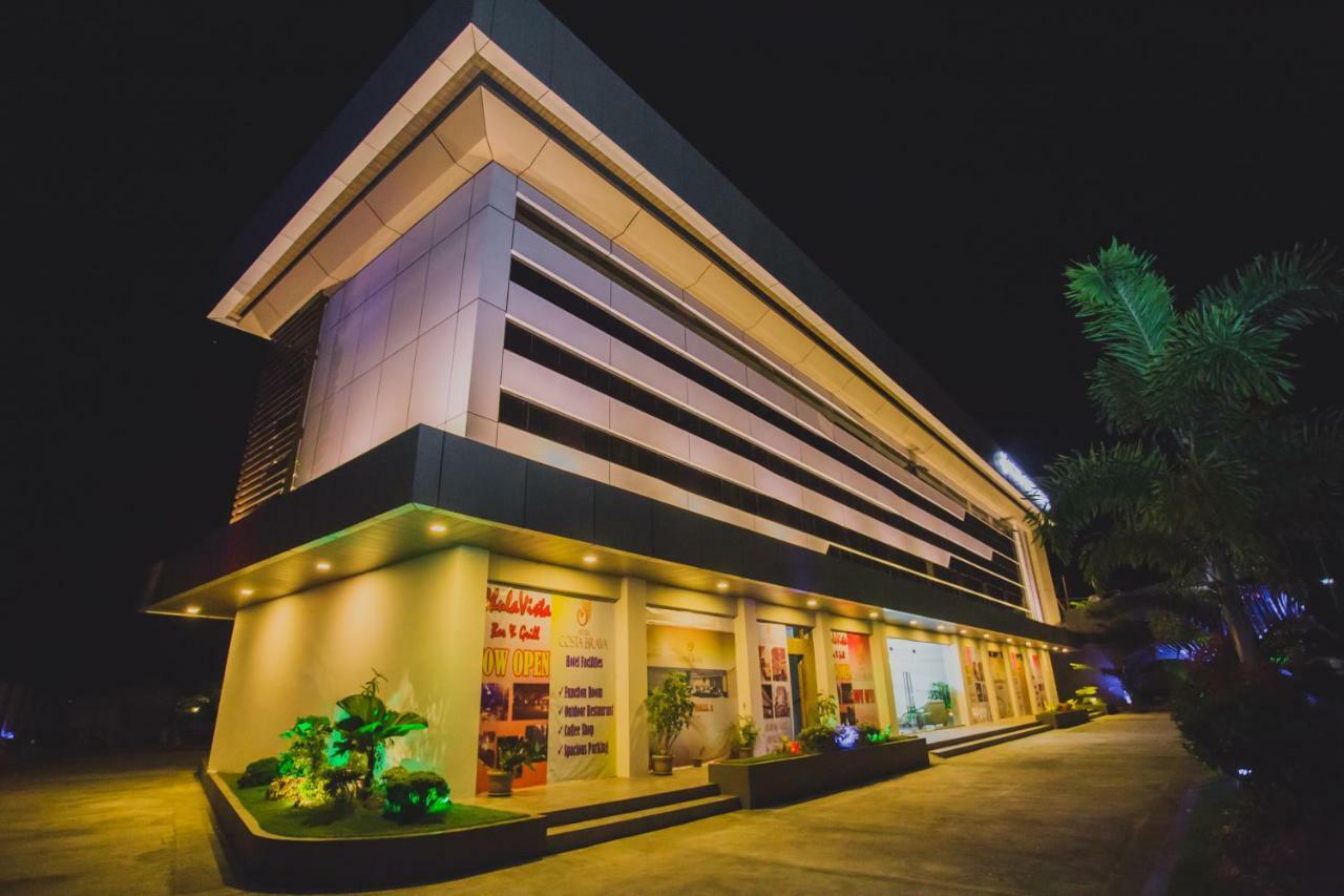 Hotel Costa Brava Tacloban Exteriör bild
