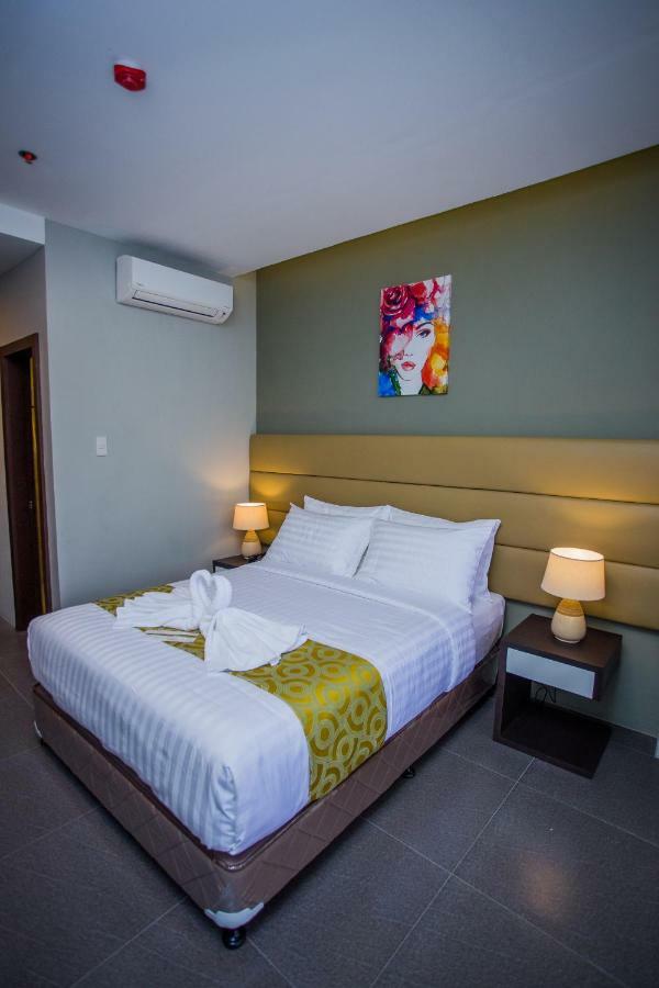 Hotel Costa Brava Tacloban Exteriör bild