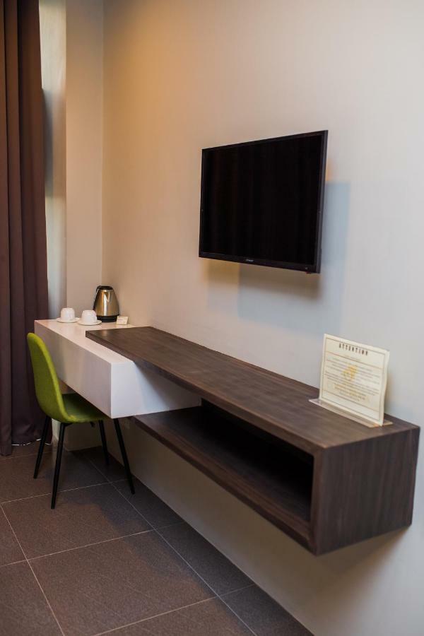 Hotel Costa Brava Tacloban Exteriör bild