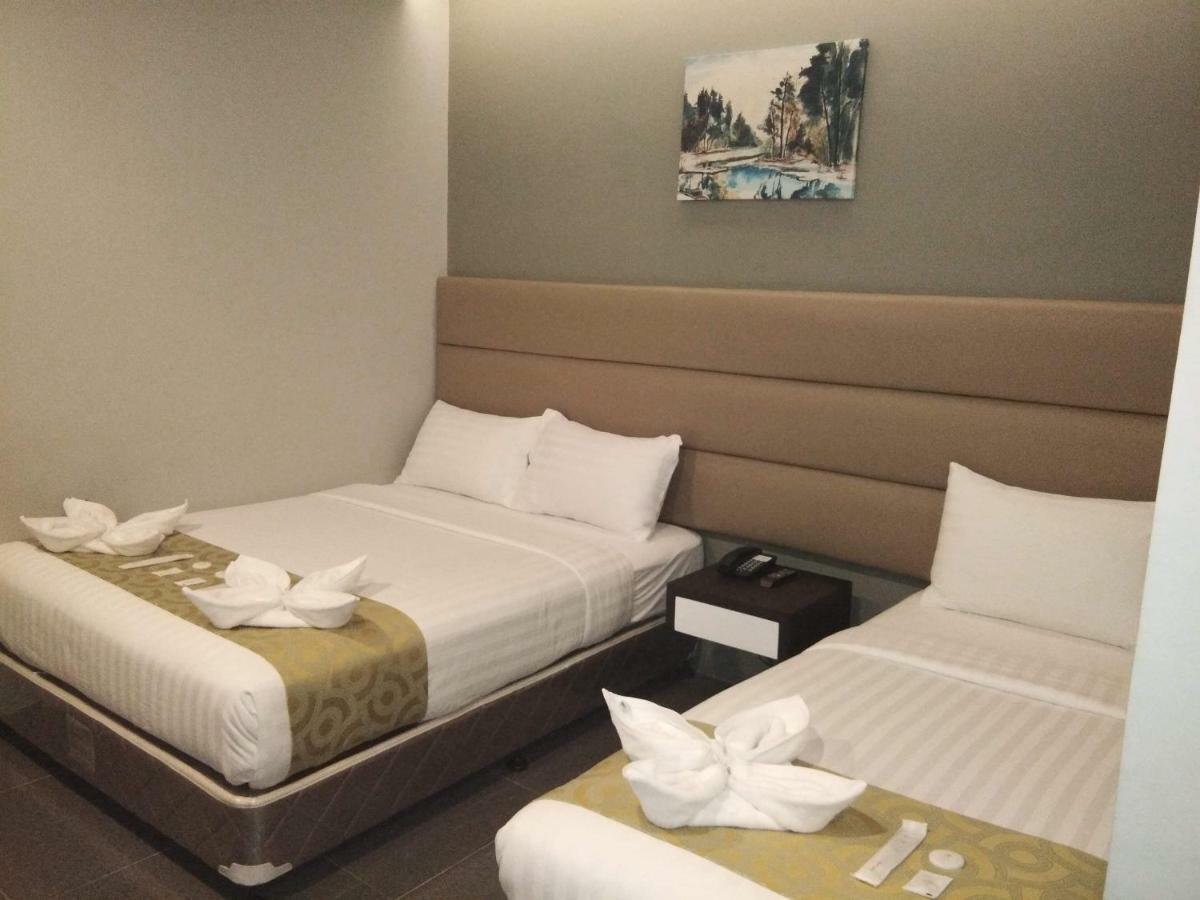 Hotel Costa Brava Tacloban Exteriör bild